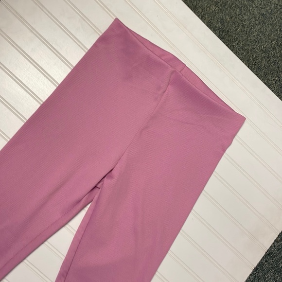 H & M Pink Ribbed Leggings- #1836 - Picture 12 of 12